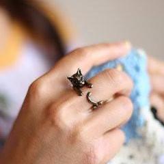 Vintage Style Cat-Figured Ring