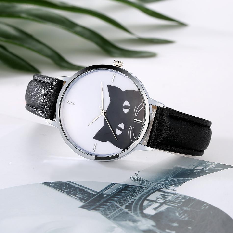 Vintage Cat Watch in Black - On Table